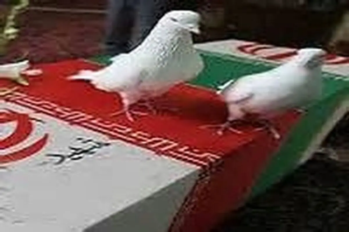 پیکرهای مطهر ۳ شهید دفاع مقدس در دزفول تشییع شد