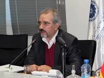 در طول 8 سال گذشته، هیچگاه خودکفا و صادر کننده گندم نبودیم