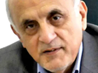 توسعه گردشگری با خود اشتغال را به همراه دارد
