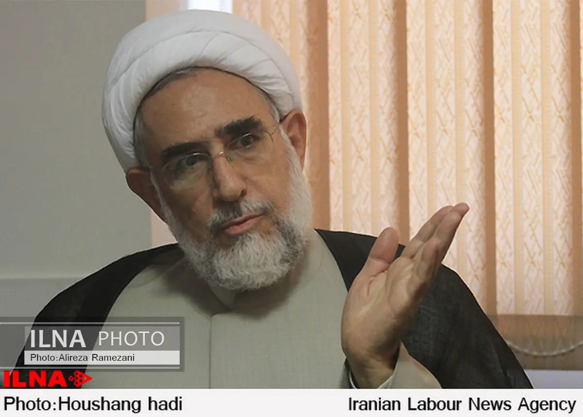 آقایان به‌جای امام‌شناسی جوابگوی تخلفاتشان باشند/ دستور احمدی‌نژاد به وزرای دولت سابق