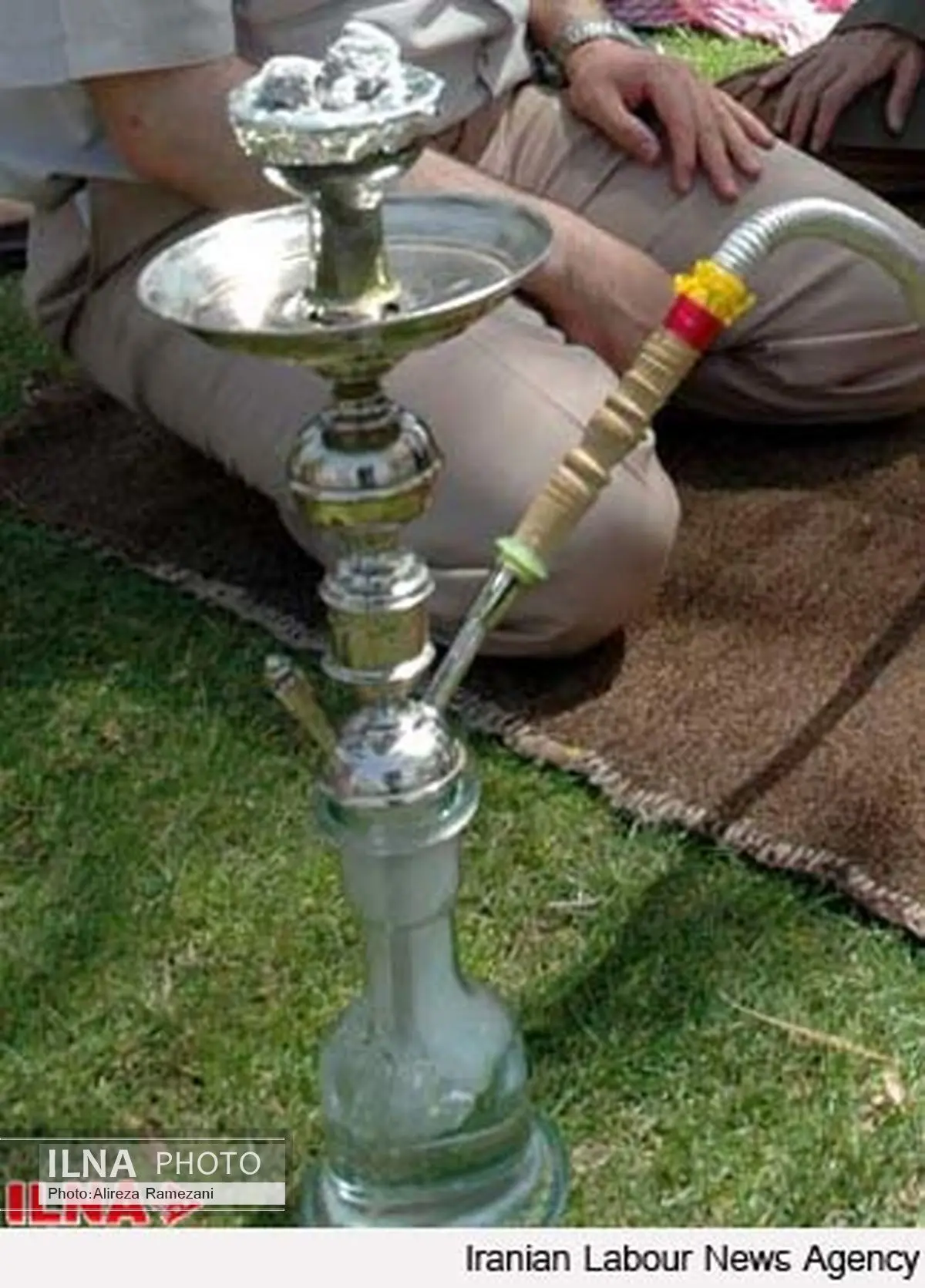 آگهی عرضه قلیان باسرویس رایگان!/ عکس