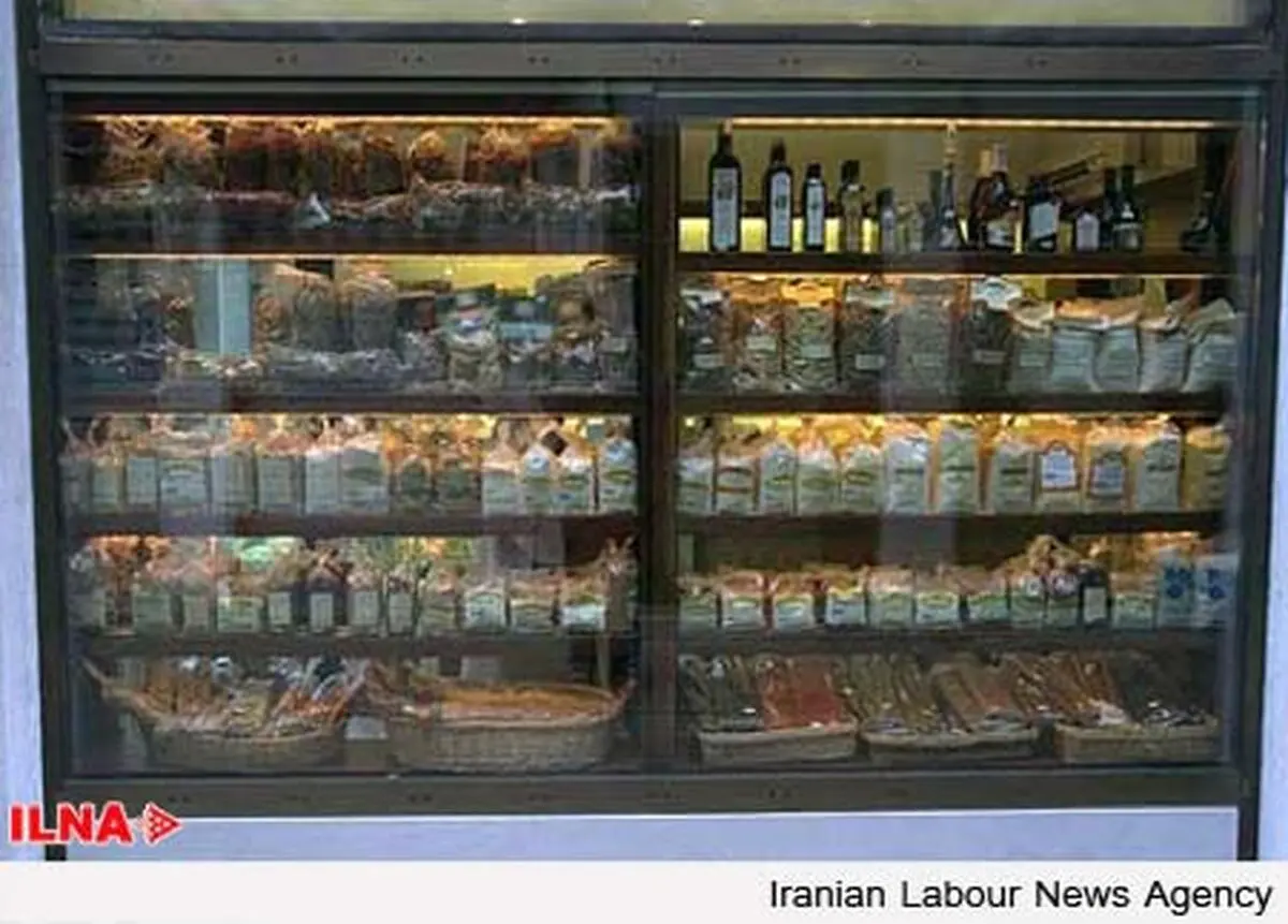 قیمت برخی مواد غذایی و میوه ها در یزد بالاتر از سایر استان ها است/ میدان شهرداری نباید خلاف مقررات اداره شود