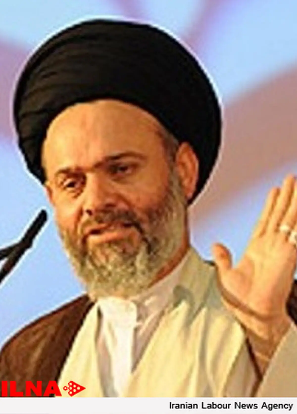 امروز دوست و دشمن بداند که آبادان زنده است