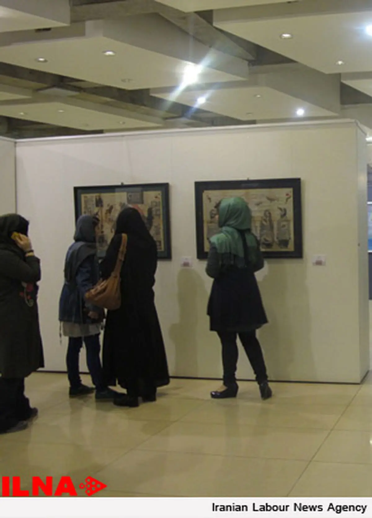 قالیباف از نمایشگاه «لایه‌های درون» دیدن كرد