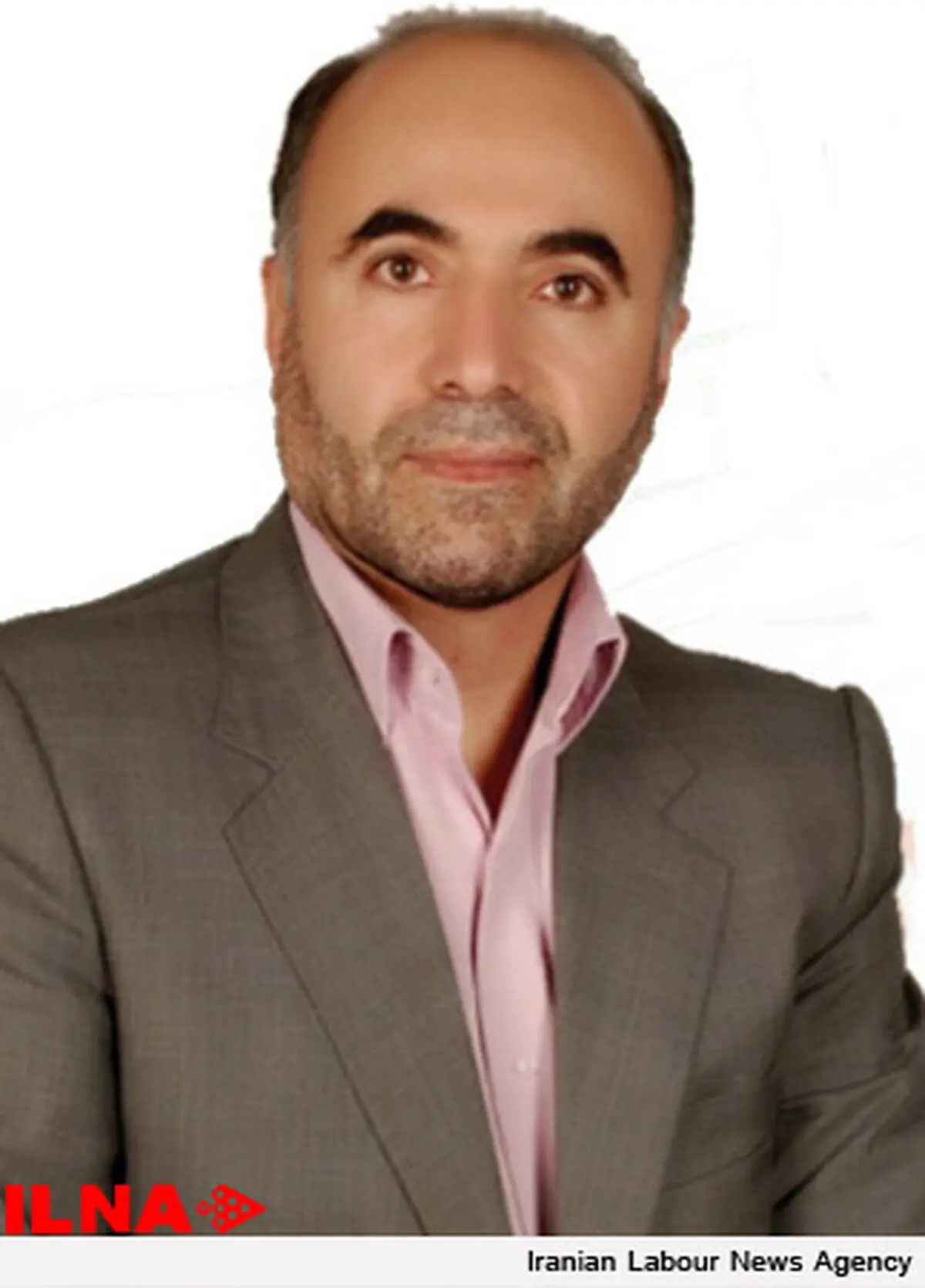 تیم اقتصادی دولت باید به نمایندگان پاسخ دهند