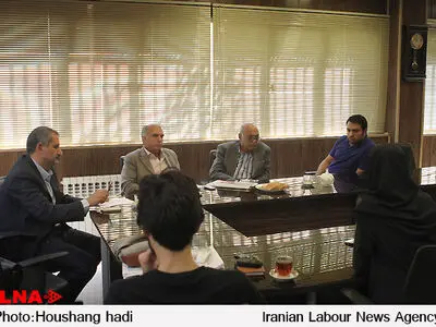 تعلیق موقت ناشران هم نوعی بازداشت است