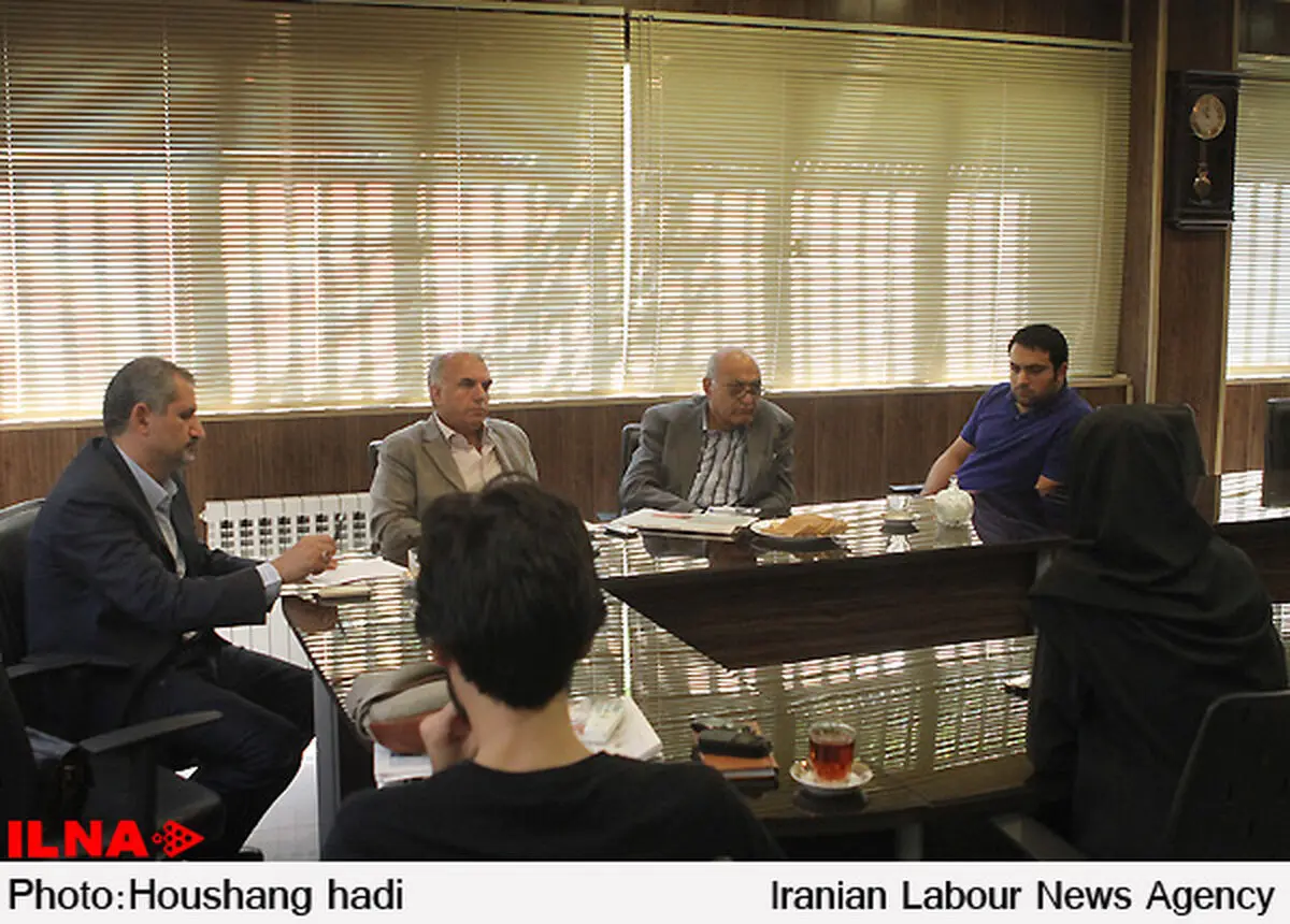 تعلیق موقت ناشران هم نوعی بازداشت است