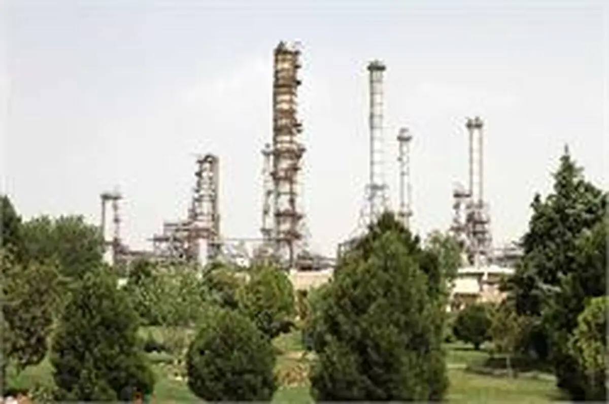 تولید روزانه حدود یک میلیون لیتر بنزین سوپر در پالایشگاه تبریز آغاز شد