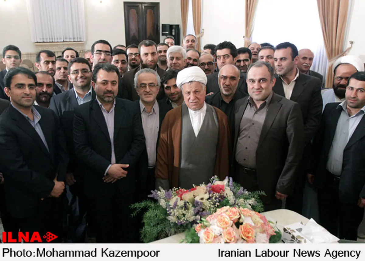 دیدار جمعی از نمایندگان اقشار گوناگون استان مازندران باآیت الله هاشمی رفسنجانی