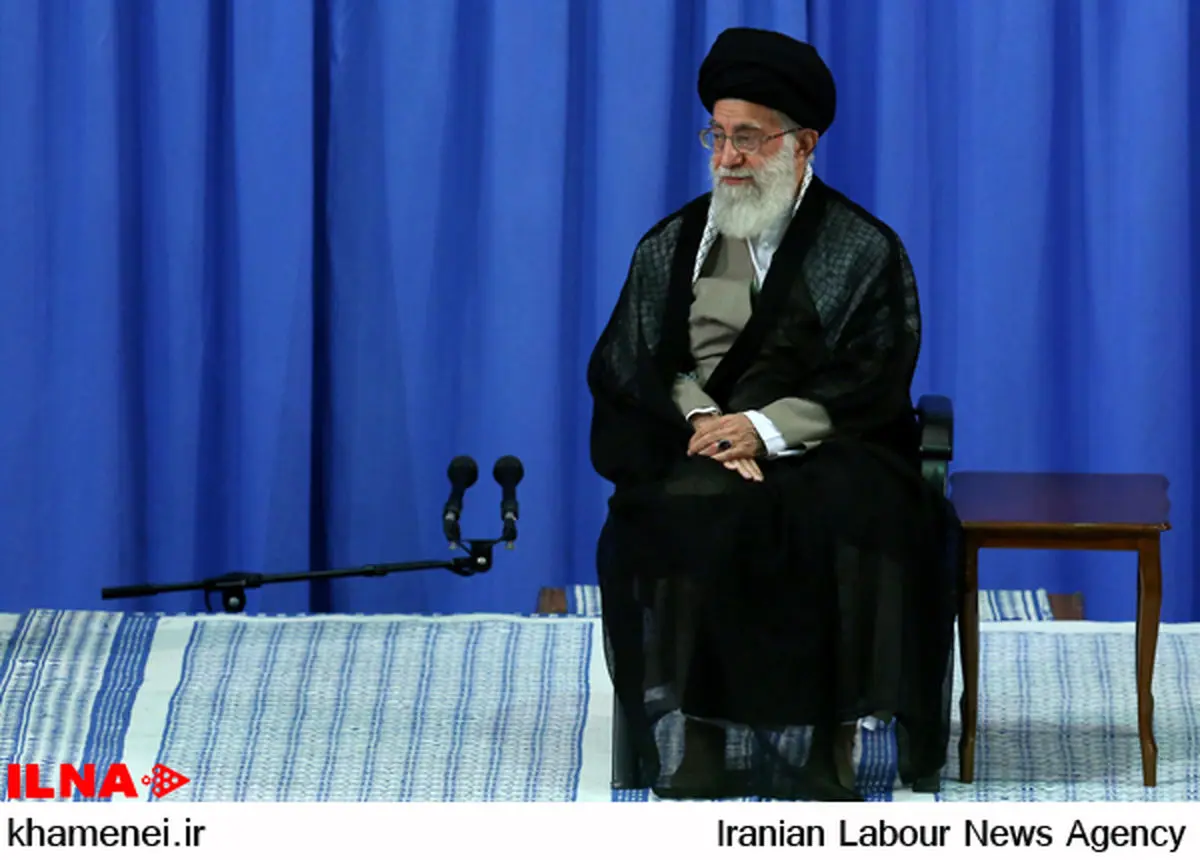 همه تلاش کنند دانشگاهها تحت تأثیر جریانهای سیاسی قرار نگیرند