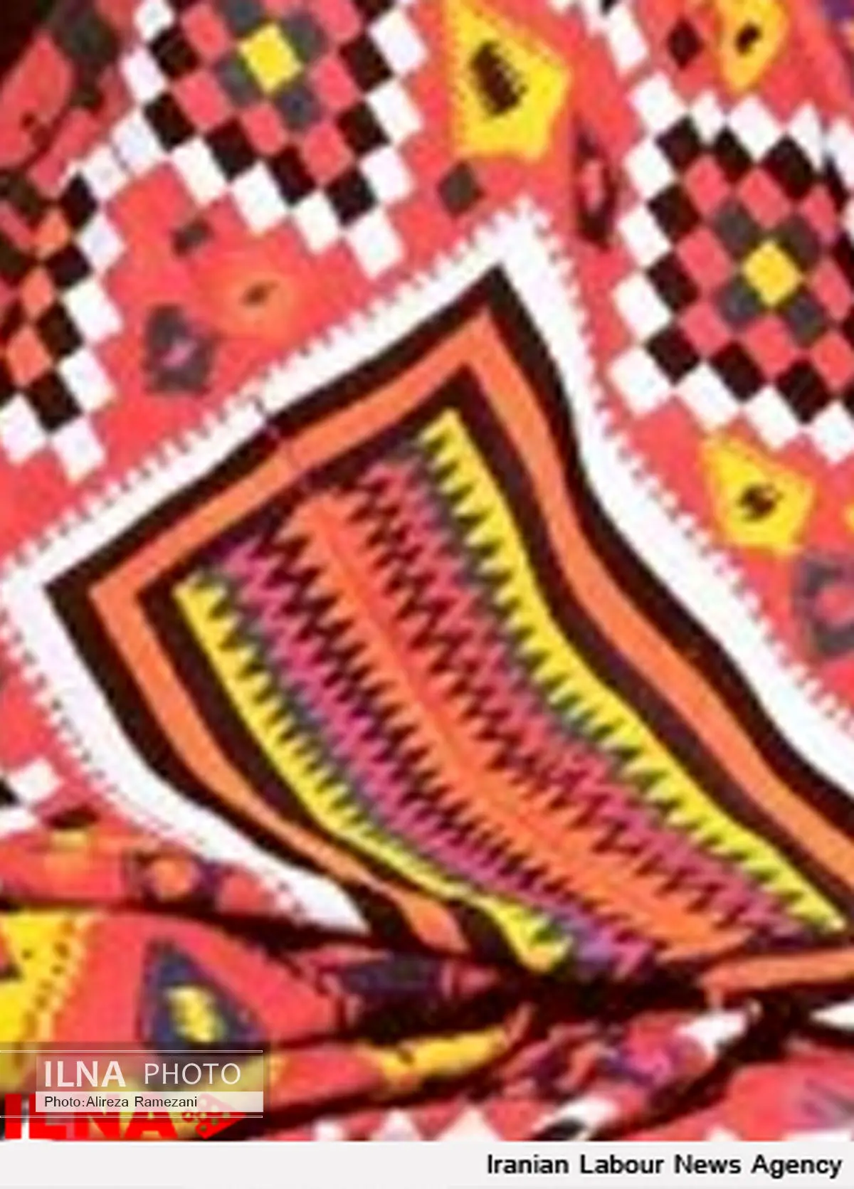 برگزاری سمینار تخصصی گلیم و سفره کردی در حوزه صنایع دستی کشور