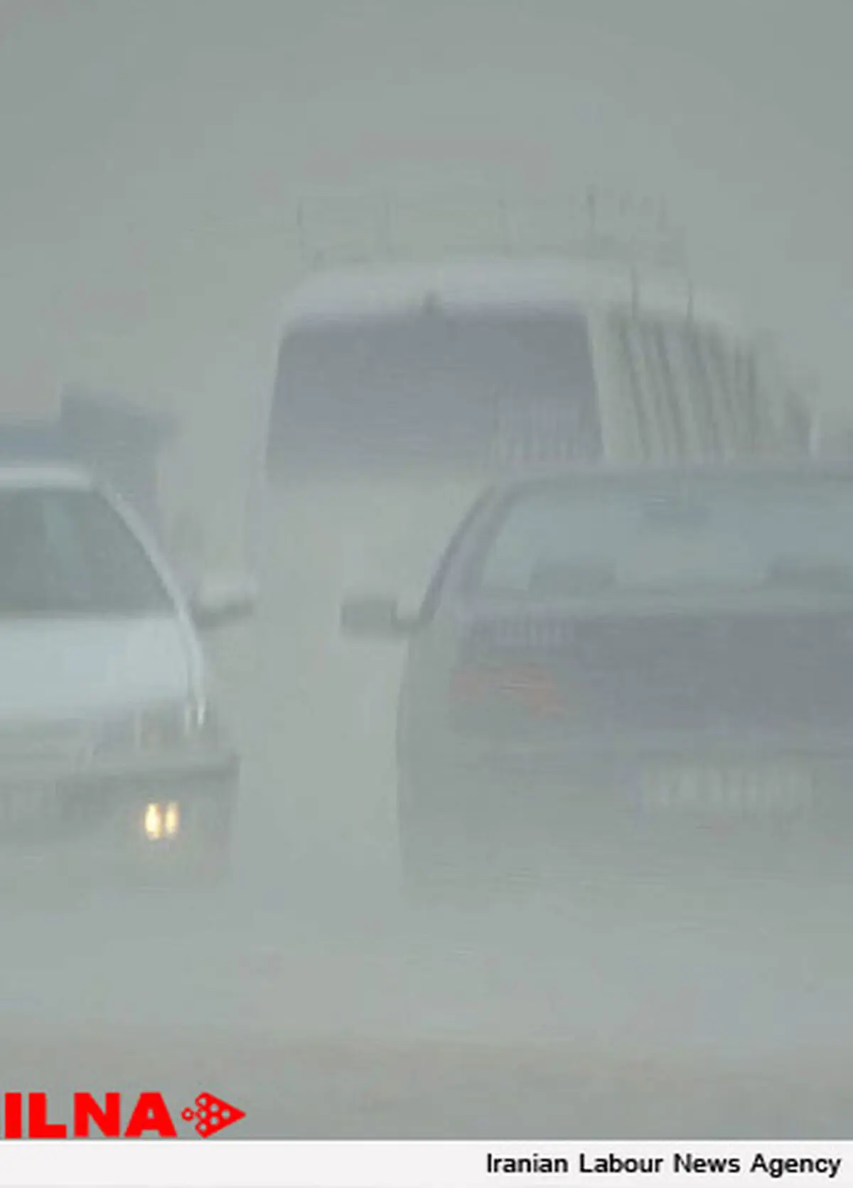 کولاک در جاده‌های استان زنجان شدت می‌گیرد/ تردد در جاده‌های استان زنجان فقط با زنجیرچرخ