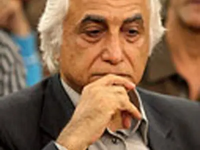 مستند زندگی شمس در آستانه‌ی تکثیر