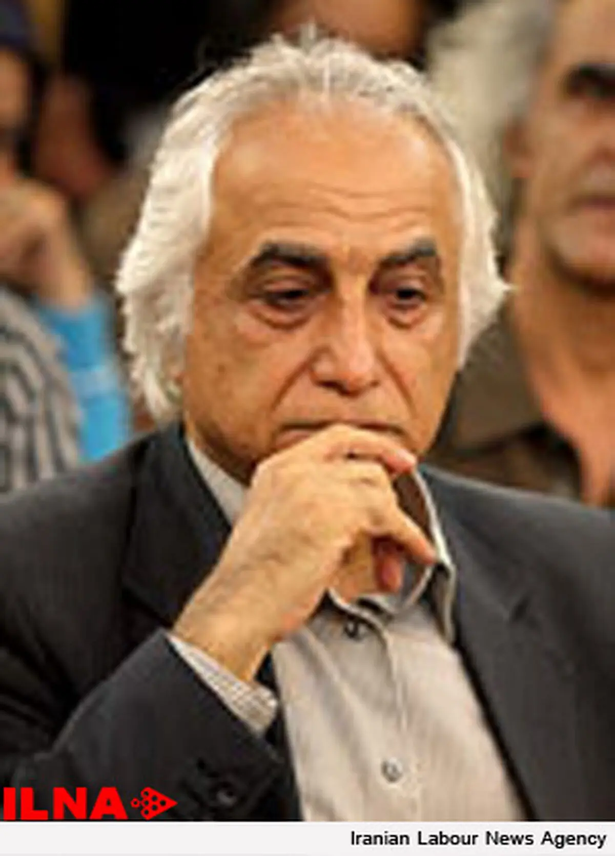 مستند زندگی شمس در آستانه‌ی تکثیر