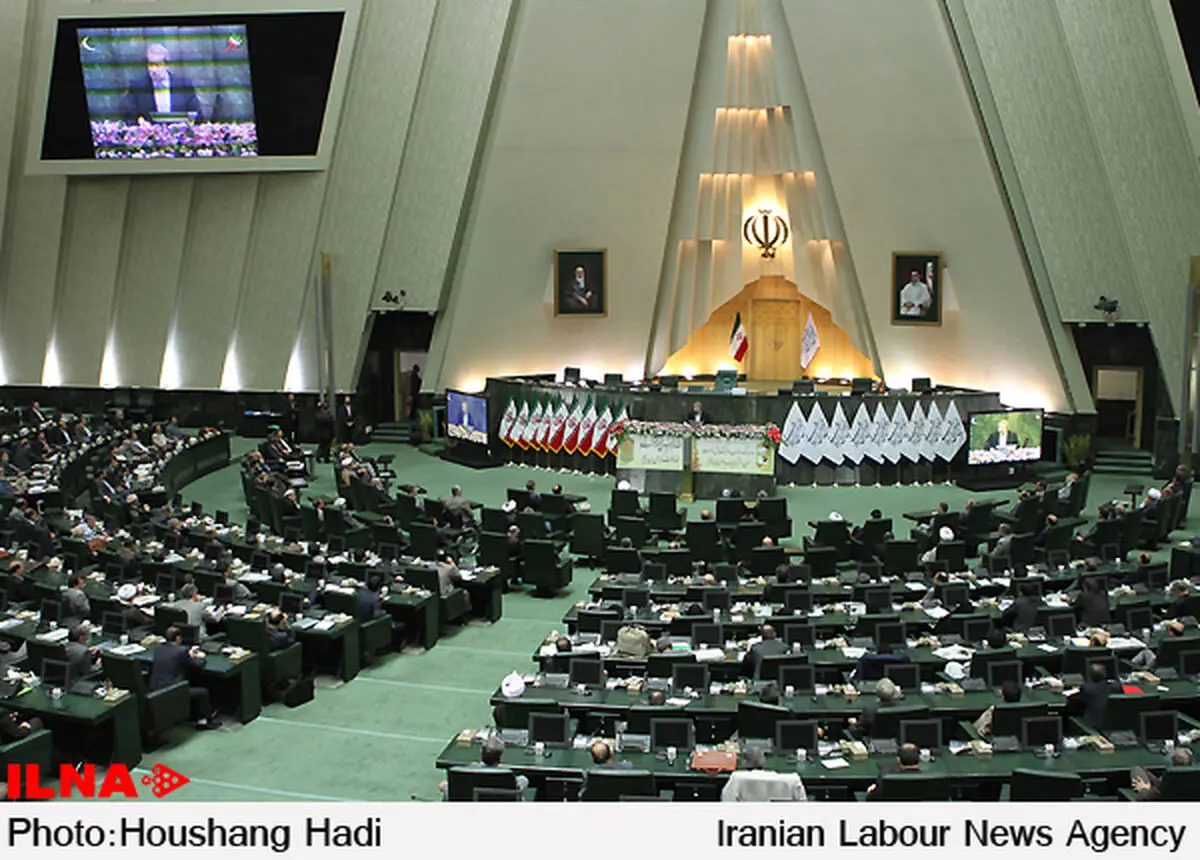 استمرار صلاحیت نمایندگان فعلی برای کاندیداتوری مجدد