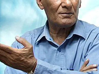 جاسمیان: فوتبالیست‌های میلیاردی کمی غیرت و تعصب یاد بگیرند