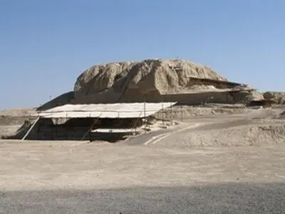 کشف بقایای خانه مسکونی در تپه‌های سیلک کاشان