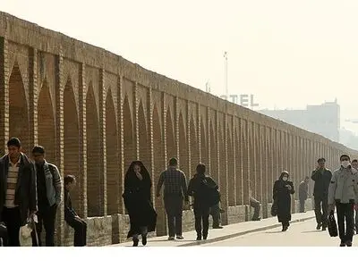انتقال صنایع آلاینده به شعاع قانونی ضروری است