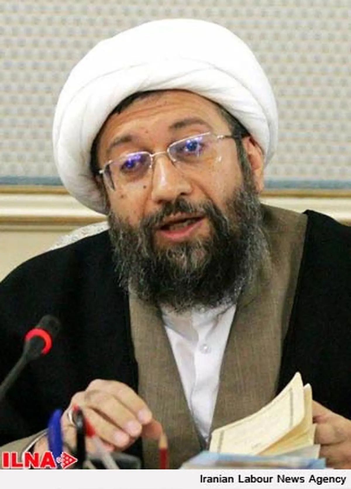 استفاده از امکانات دولتی در تبلیغات انتخاباتی جرم است