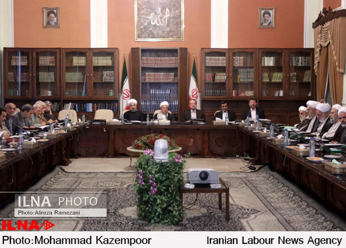 مسوولان صورت دارایی، درآمد و موجودی حساب‌های مختلف خود را ارائه می‌دهند