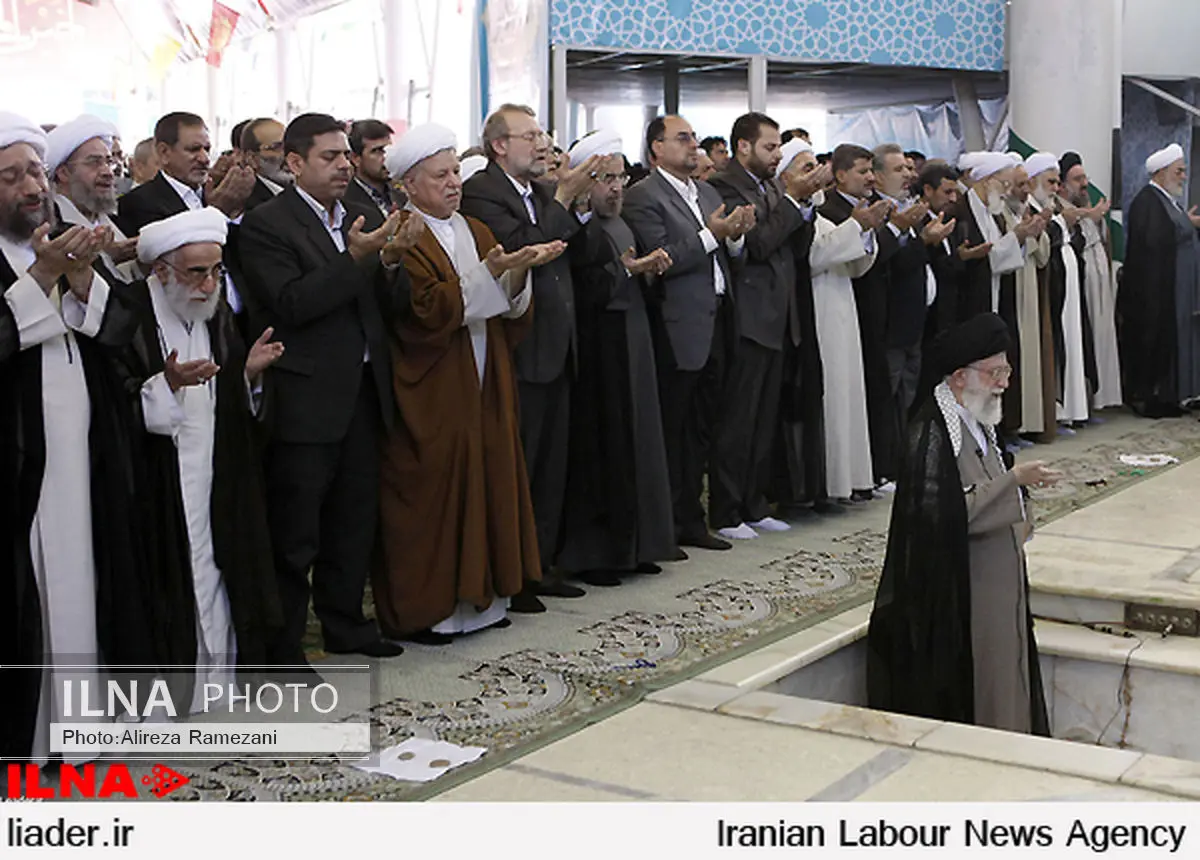 برگزاری نماز عید فطر به امامت رهبر معظم انقلاب در مصلای امام خمینی (ره)