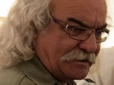 آنجا که زبانِ حقیقت دچارِ لکنت می‌شود