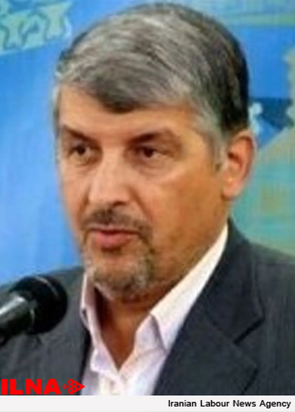 بهتر است مشایی با میل خود در انتخابات شركت نكند
