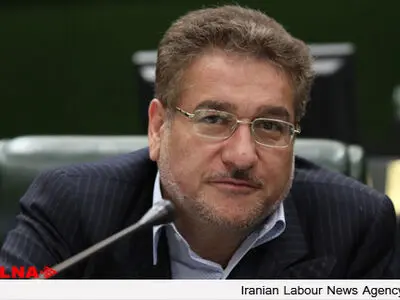 ورود نهادهای امنیتی به معادلات سیاسی سمی خطرناک است