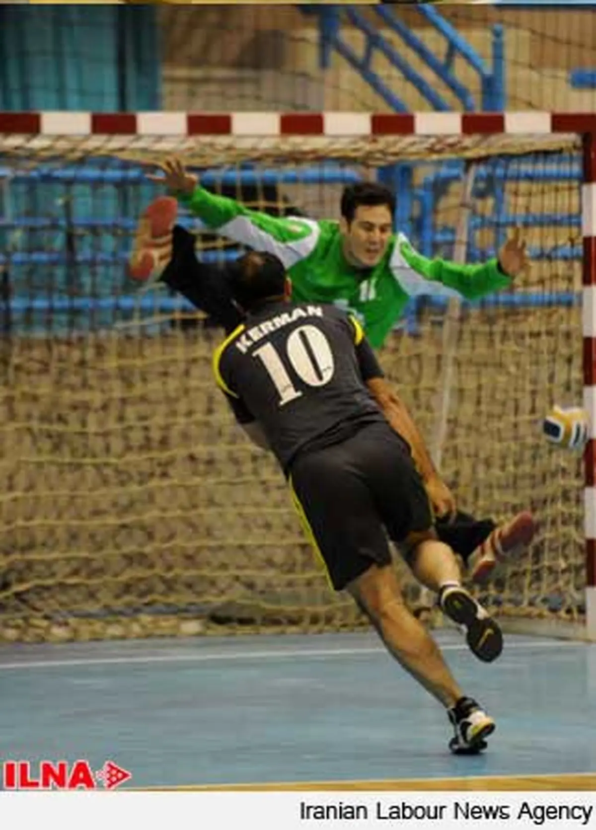 شانس کم فروغ کرمان در مصاف با فولاد مبارکه