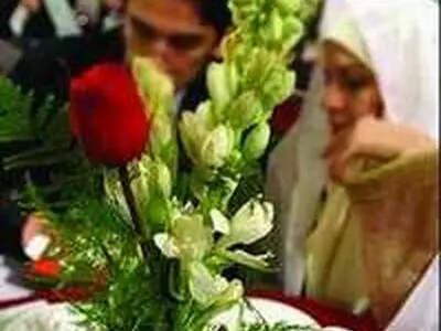 هدیه نوعروس نیکوکار به یک کودک یتیم