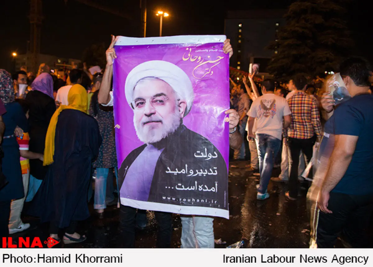 شادی مردم تهران پس از اعلام نتیجه انتخابات