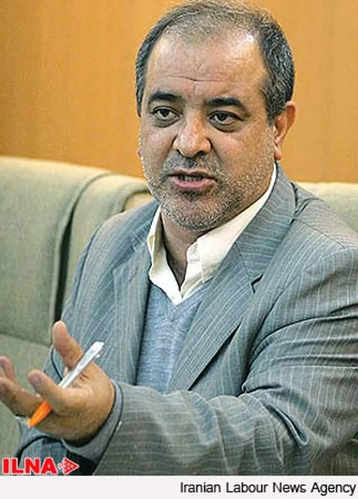 دولت برای فاینانس مترو، ارز مرجع نمی دهد