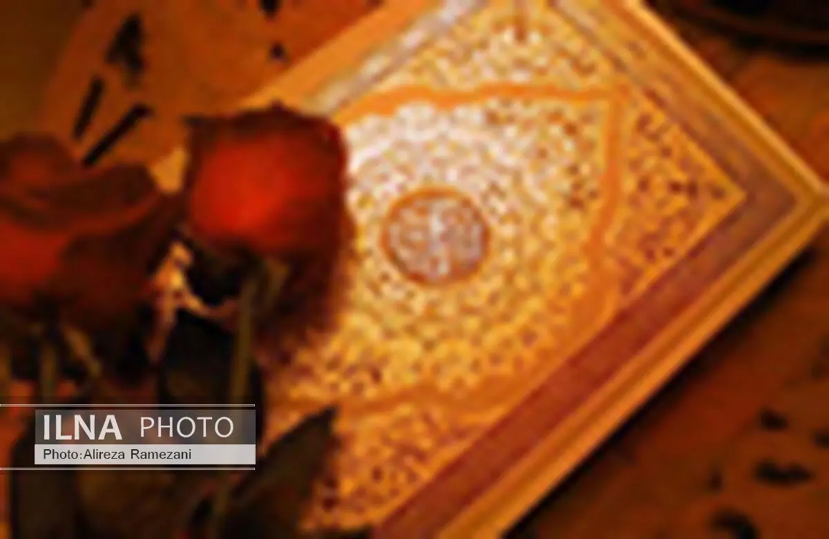 مصلی رایگان به نمایشگاه قرآن داده می‌شود