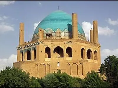 سلطانیه نیازمند توسعه گردشگری است