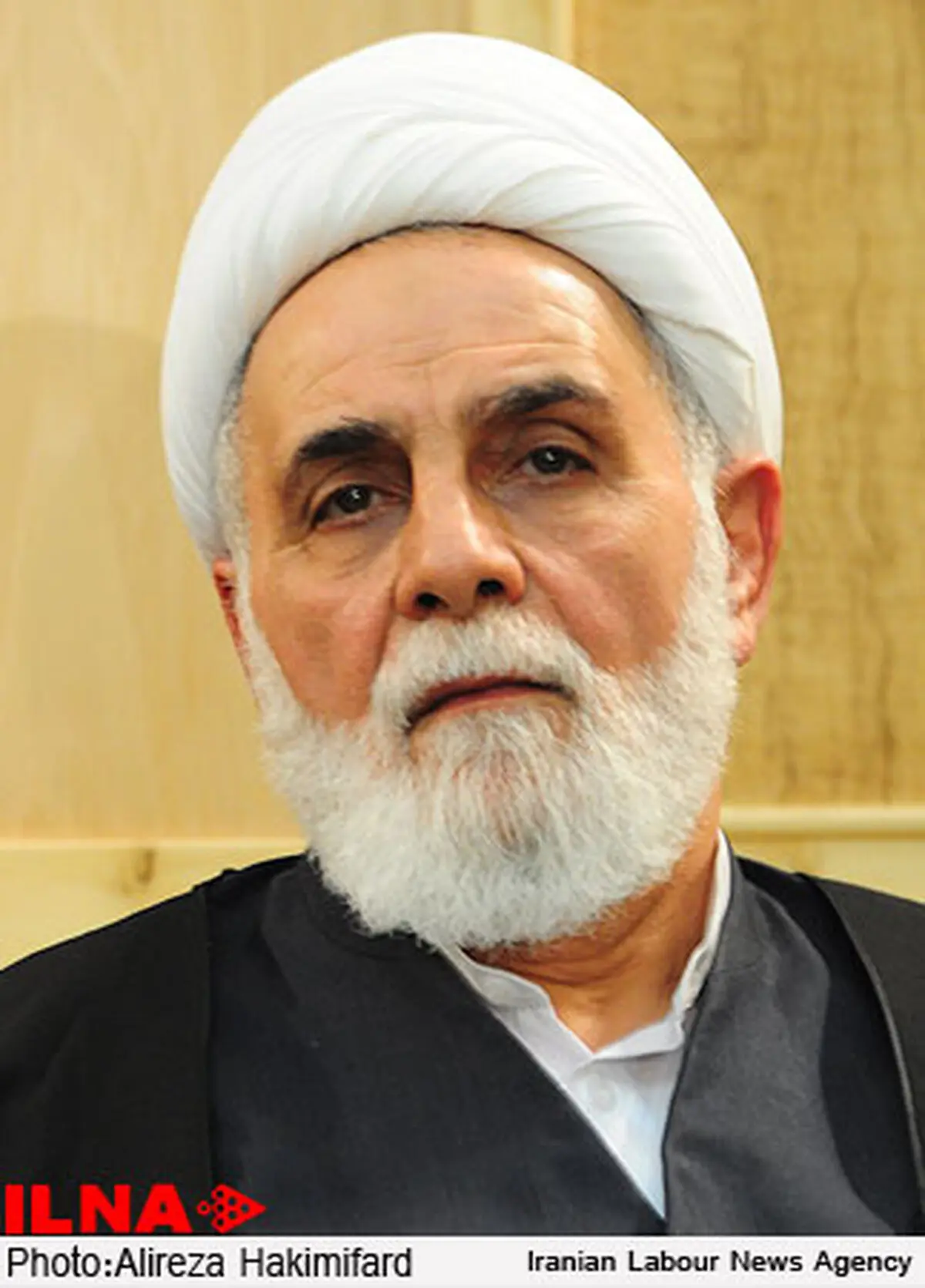 كاندیدا نمی‌شوم