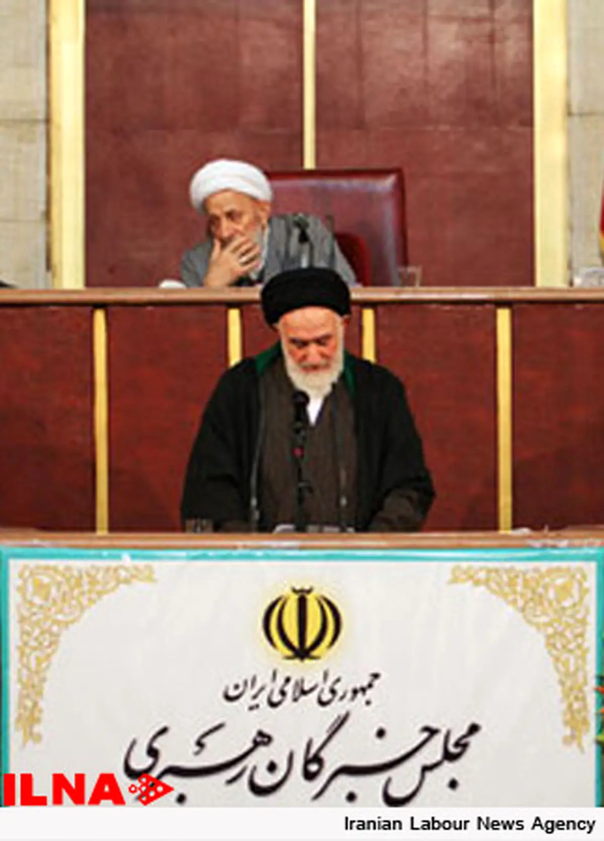 رییس‌جمهور به روش پارلمانی انتخاب شود