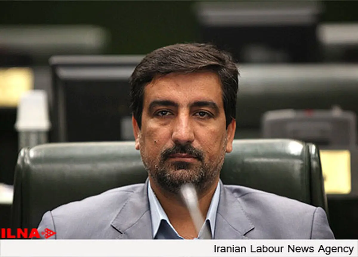 احمدی‌نژاد در مجلس از وزیر پیشنهادی کار دفاع می‌کند