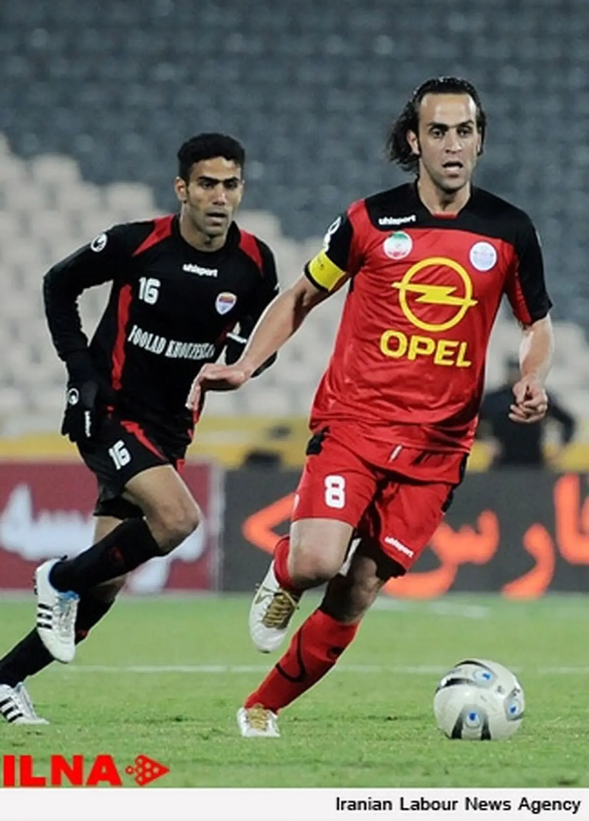 علی کریمی در آغوش مدیرعامل پرسپولیس