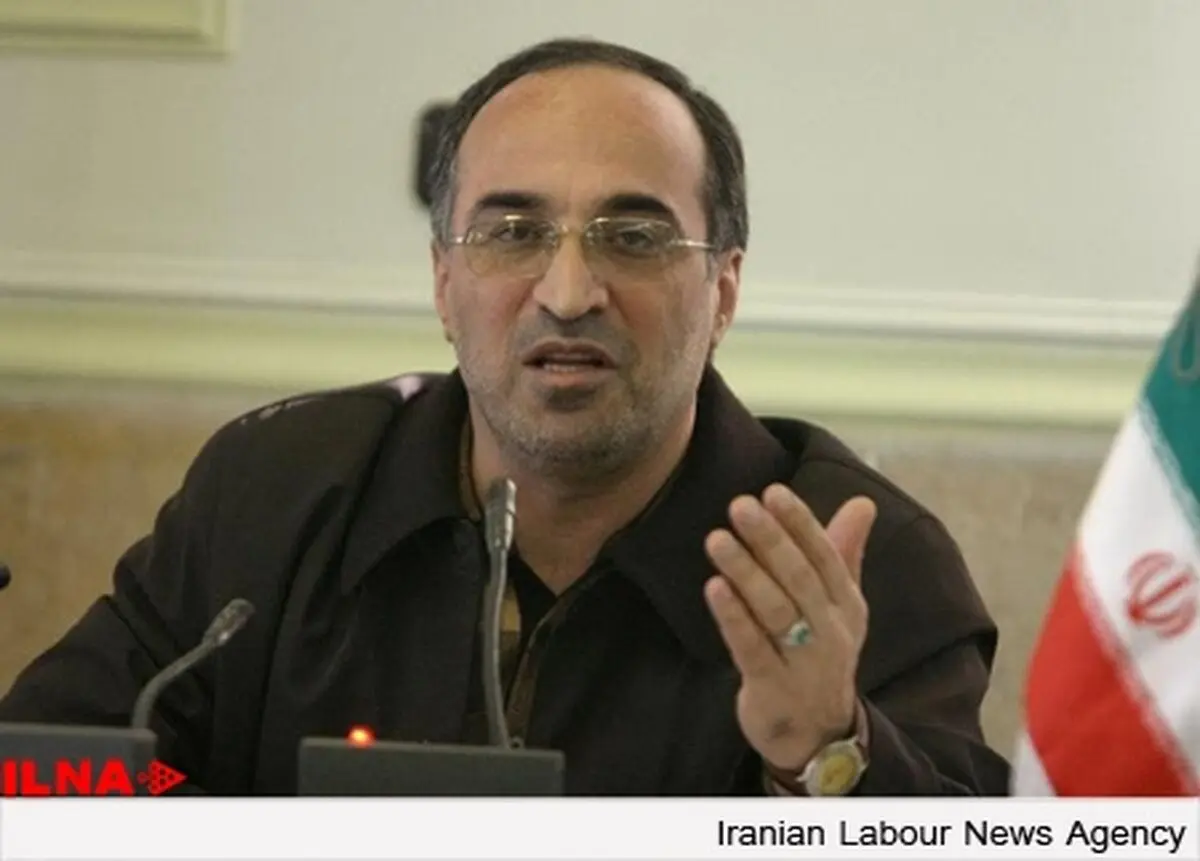 جریانی درحال هدایت احمدی‌نژاد است/ می‌خواهند بنیان نظام را زیر سوال ببرند