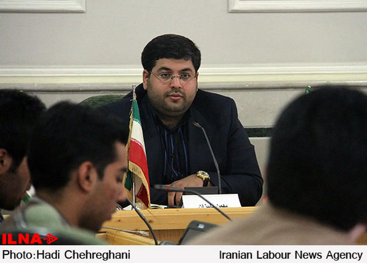 نشست خبری مدیر نشر آثار حضرت آیت الله العظمی موسوی اردبیلی در دانشگاه مفید قم