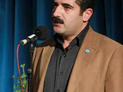 دیگر پی‌گیر دریافت حمایت از مركز نیستم