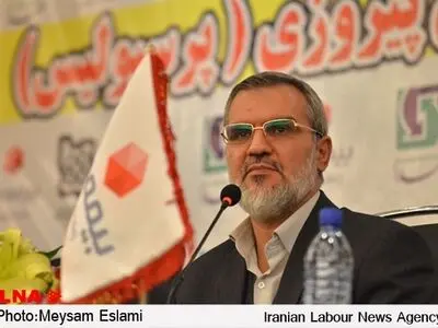 هیات مدیره پرسپولیس با استعفای رویانیان مخالفت کرد