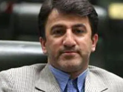 نظری‌مهر: فدراسیون‌های ورزشی کاسه گدایی دست گرفته‌اند