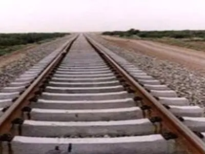 بازسازی خط ریلی محور مشهد امروز به پایان می‌رسد