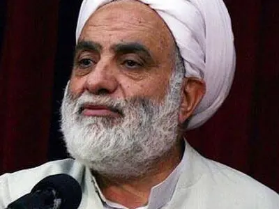 مشکل مملکت وجود متخصصان ناشی است