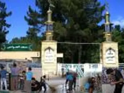 غبار روبی مسجد الجوادین (ع) شهرستان ایلام به مناسبت ماه مبارک رمضان