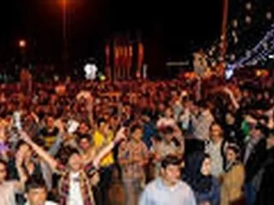 بگذاریم در این ایام کام مردم عزیزمان شیرین بماند