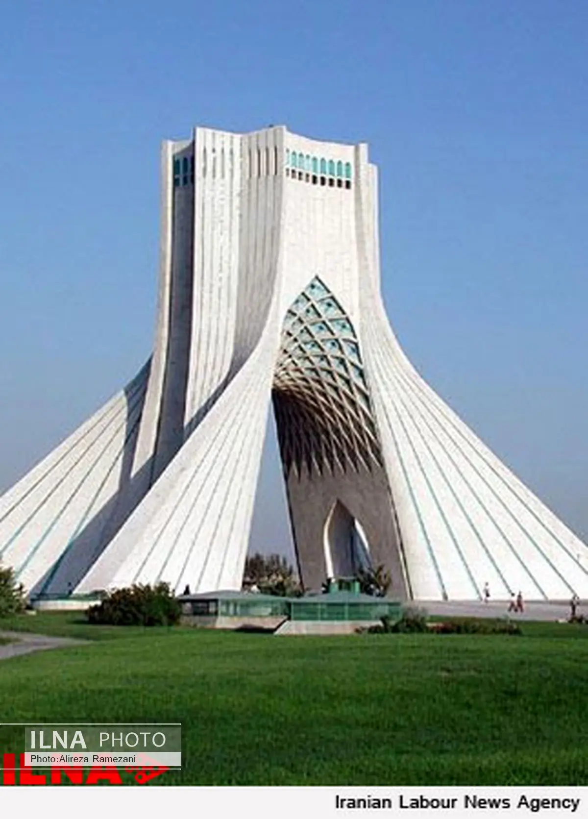 برج آزادی را آب برد!