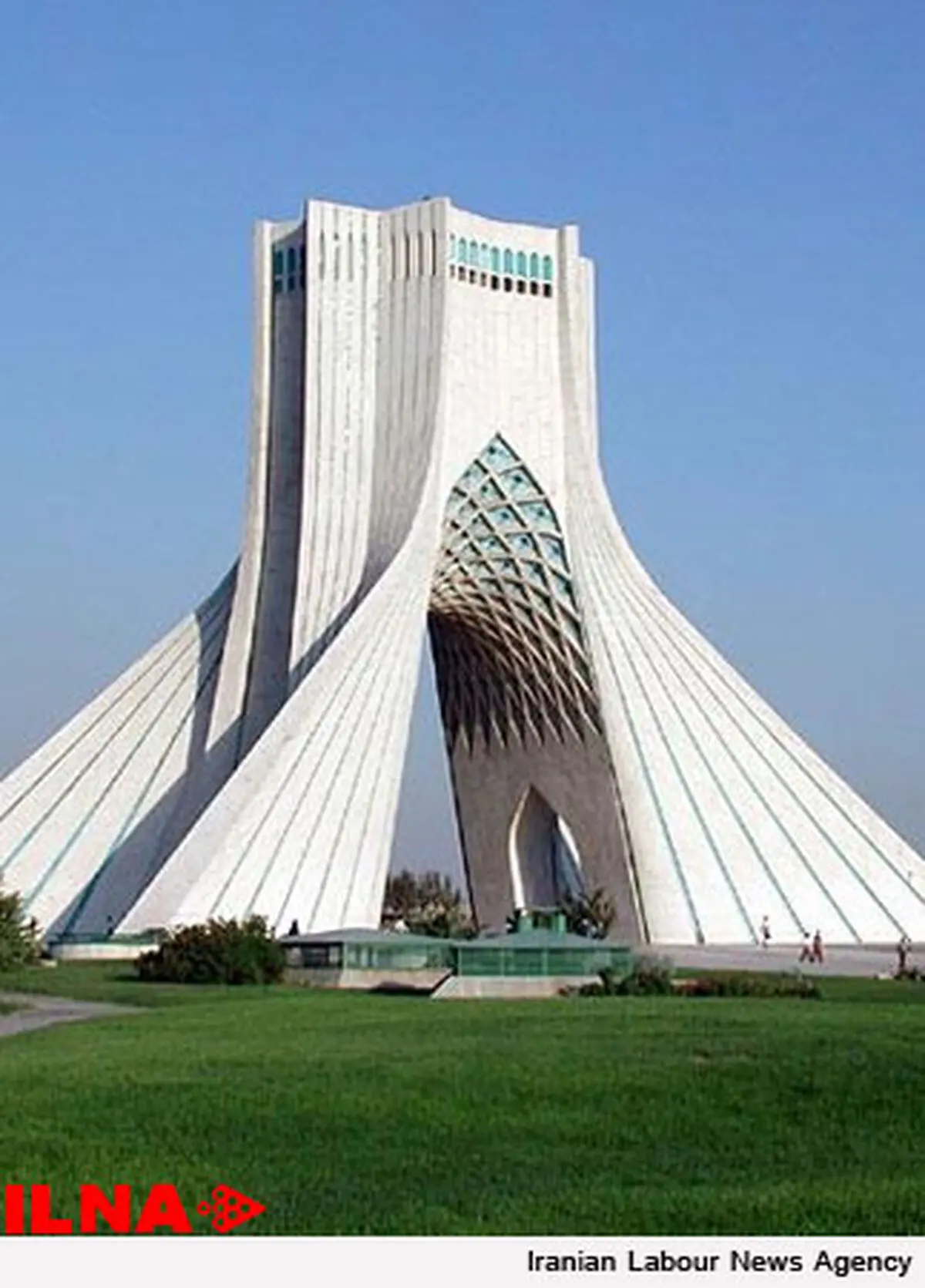یک اشتباه تاریخی برای برج آزادی