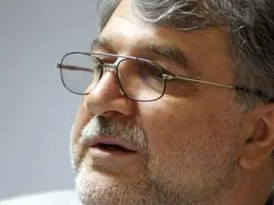 واگذاری شركت های ورشكسته ترفند دولت است